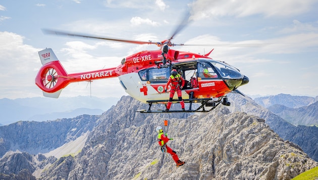 Die Flugrettungsprofis der ARA Flugrettung absolvierten im vergangenen Jahr 344 Windeneinsätze – ...