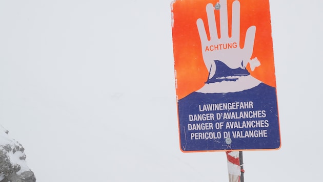 Die Lawinengefahr auf Tirols Bergen am Donnerstag ist groß.