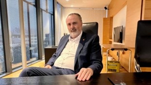 Hans Peter Doskozil blickt mit Zuversicht in die Zukunft. An seinem Arbeitstempo hält er fest. ...