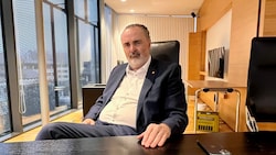 Hans Peter Doskozil blickt mit Zuversicht in die Zukunft. An seinem Arbeitstempo hält er fest. ...