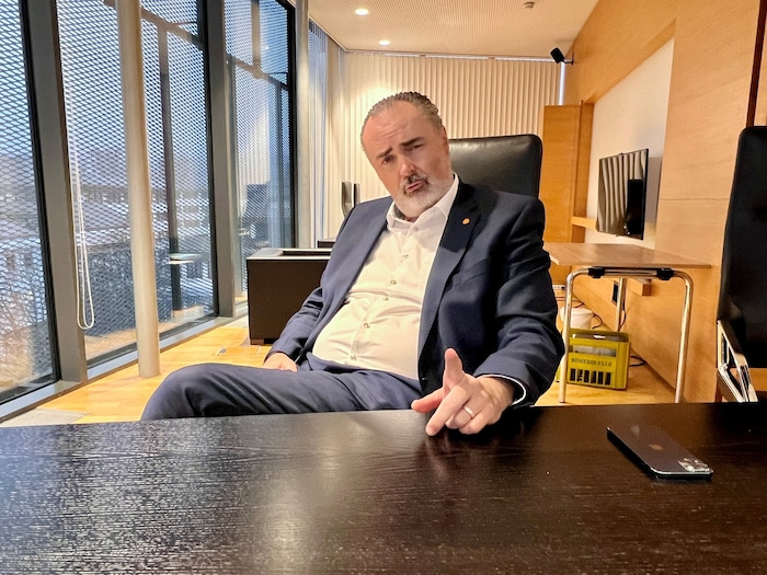 Landeshauptmann Doskozil (SPÖ) traf die „Krone“ in einem Sitzungsraum im Kultur- und ...