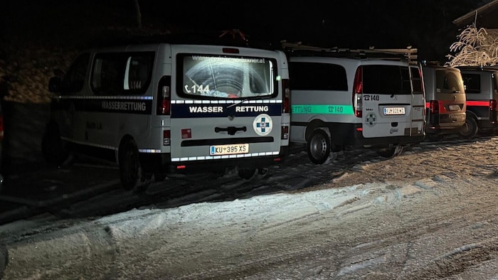 Auch Wasserrettung, Bergrettung und Polizei standen im Einsatz.