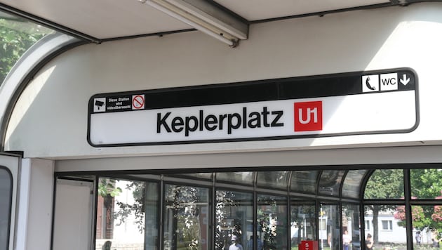 Die Polizei wurde am Keplerplatz auf den E-Scooterfahrer aufmerksam (Archivbild).