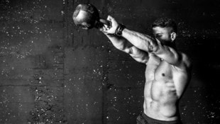 Werfen Sie Ihre Vorsätze nicht über Bord. Wir helfen Ihnen, am Ball zu bleiben und Ihre ...