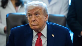 Berichte über Trumps psychologischen Verfall halten sich hartnäckig.