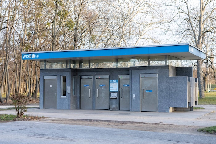 Auch die Kosten für die WC-Anlage bei der Jesuitenwiese waren gewaltig.