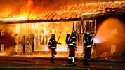 Auch andere Mieter hatten Fahrzeuge in dem Stadel geparkt, der zu Silvester niederbrannte.