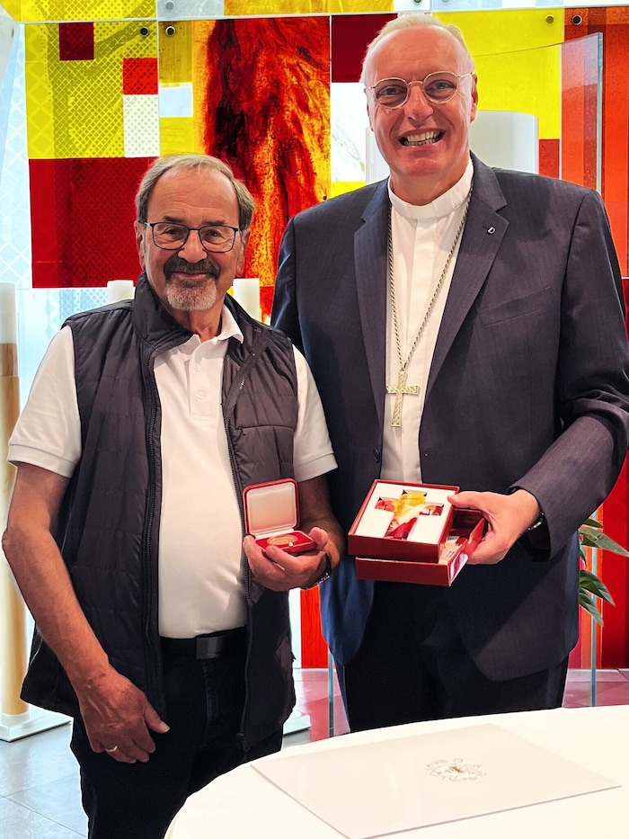 BG-Präsident Eduard Nicka mit Diözesanbischof Ägidius Zsifkovics: Zum Jubiläum ist heuer auch ...
