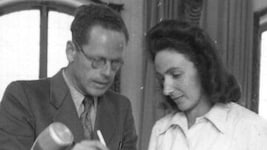 Ein Bild aus den 1950er Jahren: Im Dornbirner Rathaus nahmen die ORF-Sprecher Carl Emmerich ...