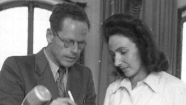 Ein Bild aus den 1950er Jahren: Im Dornbirner Rathaus nahmen die ORF-Sprecher Carl Emmerich ...