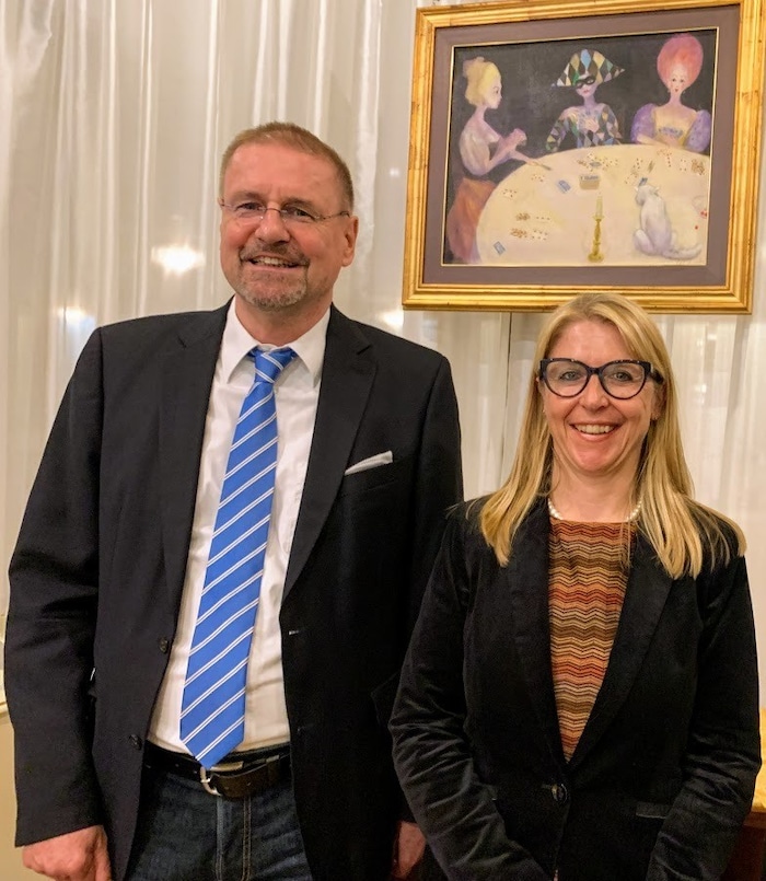 Richterin Gudrun Slamanig (re.).