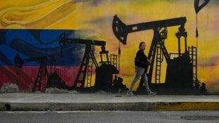 Venezuela verfügt über die größten bekannten Erdöl-Vorkommen der Welt, bis 2005 war das Land ...