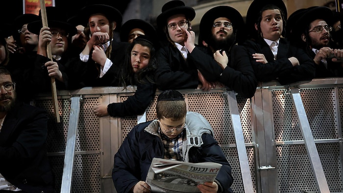 Streng religiöse Männer waren in Israel jahrzehntelang von der Wehrpflicht befreit. Diese ...