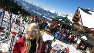 Strahlender Sonnenschein und Spaß auch auf der Hütte: So stellen sich viele den perfekten Skitag ...