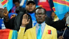 Der farbenfroh gekleidete Kongolese Michel Kuka Mboladinga wurde zu einem Symbol des Afrika ...