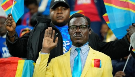 Der farbenfroh gekleidete Kongolese Michel Kuka Mboladinga wurde zu einem Symbol des Afrika ...