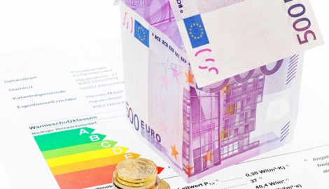 Statt sechs Tagen soll künftig innerhalb von einer halben Stunde klar sein, ob man einen Kredit ...