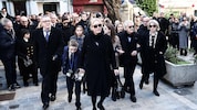 Brigitte Bardots Familie führte die Prozession durch Saint-Tropez an. Die Filmikone wurde am ...