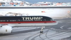 Die „Trump Force One“ vor einem Jahr auf Grönland, als Donald Trump Jr. dorthin reiste.