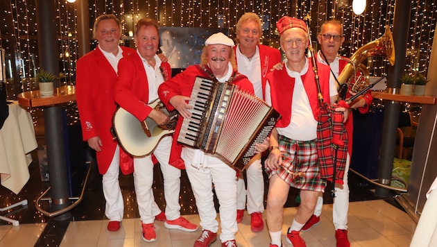 Platz 2 und bestplatzierte Kärntner Interpreten in der Jahreswertung 2025: Die Kaiser.