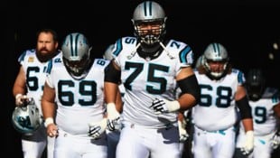 Matt Kalil (Nummer 75) zieht vor Gericht.