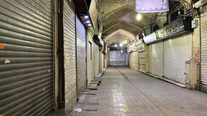 Wegen der Demos geschlossene Geschäfte am Basar von Teheran