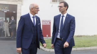 Tirols LH Anton Mattle (li.) und Vorarlbergs LH Markus Wallner (re.)