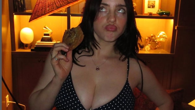 Dieses Bild von Billie Eilish sorgt derzeit auf Instagram für Furore.