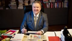 Wiens Bürgermeister Michael Ludwig (SPÖ) in seinem Büro im Rathaus.