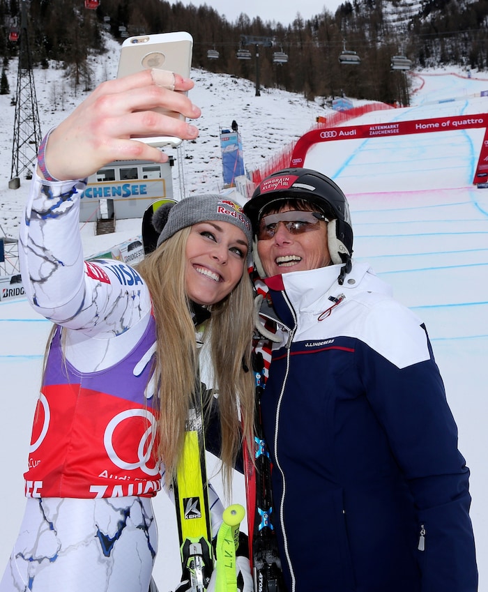 Gemeinsam mit Annemarie Moser-Pröll bejubelte Lindsey Vonn 2016 ihren 36. Abfahrtssieg im ...