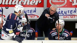 VSV-Trainer Greg Holst war an der Bande immer extrem temperamentvoll.