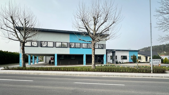 Im Gemeindeamt hängt der Haussegen schief. Hilfesuchend wenden sich die Pädagoginnen an ÖVP und ...