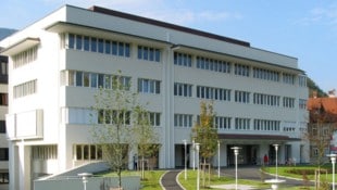 Der 85-Jährige wird jetzt im Klinikum Bad Ischl betreut.