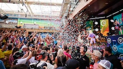 Trinken für den guten Zweck. Eine Kooperation zwischen dem Gut Aiderbichl und dem „Ballermann“ ...