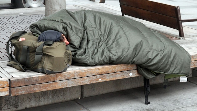 Die Emmausgemeinschaft in St. Pölten rät: „Personen freundlich ansprechen und fragen, ob Sie ...