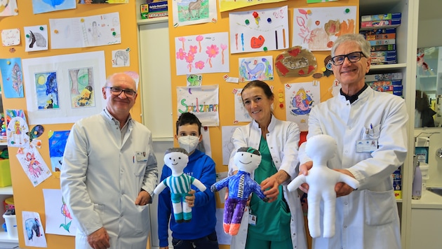 Die Direktoren der einzelnen Kinderkliniken Thomas Müller, Ursula Kiechl-Kohlendorfer und Ralf ...