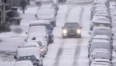 Tief „Elli“ überzieht Deutschland mit einem Mix aus Schneemassen, Eisregen und Sturmböen.