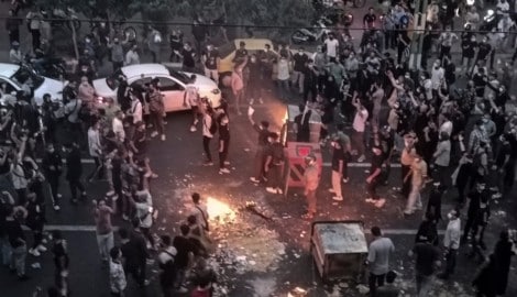 Im Iran sind Tausende Menschen gestorben, weil sie gegen das Regime protestiert hatten.