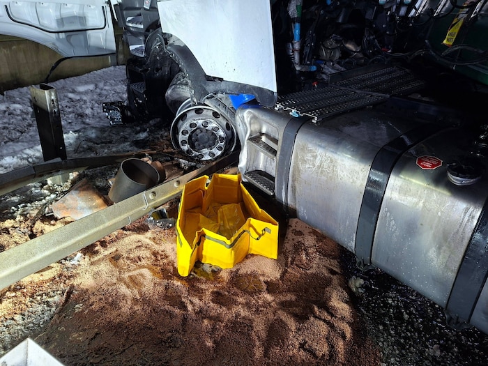 Rund 500 Liter Diesel traten aus.