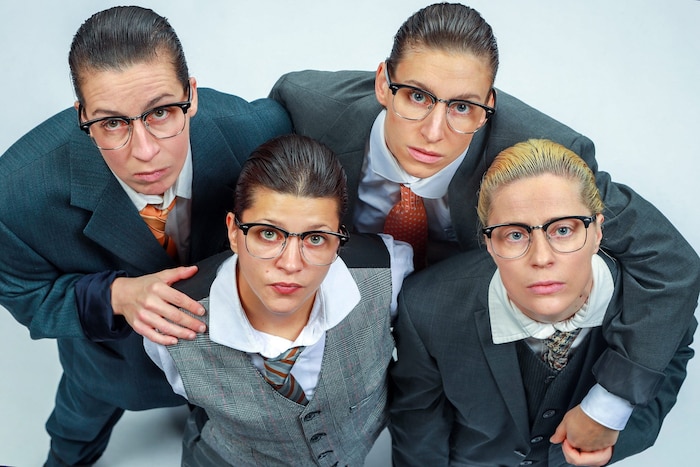 Das klagenfurter ensemble gratuliert mit der Eigenproduktion „kunstschmutzen“. 