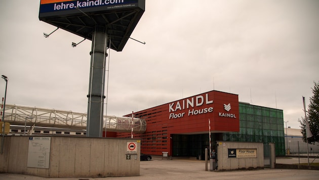 Böden und Platten stellt Kaindl in Wals her.