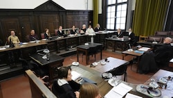 Für die Verhandlung sind bis Dezember 82 Verhandlungstermine anberaumt.