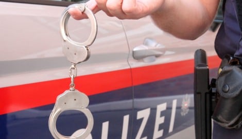 Ein Kärntner verfolgte ausgerechnet eine Polizeibeamtin mit GPS-Tracker am Auto und nächtlichen ...