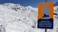Die Lawinensituation wird am Wochenende auf den Bergen kritisch.