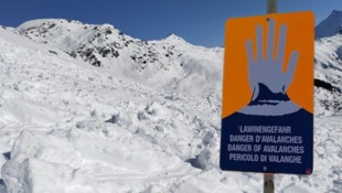 Die Lawinensituation wird am Wochenende auf den Bergen kritisch.