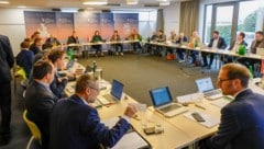 32 Personen nehmen an der Klausur in Anthering teil.