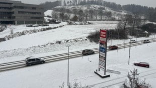 Auch die „Krone“-Redaktion in Klagenfurt wurde noch einmal in ein weißes Gewand gehüllt.