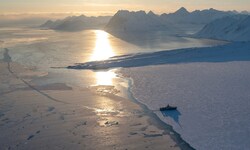 Das norwegische Expeditionsschiff „Kronprins Haakon“ war zwei Monate in der westlichen ...