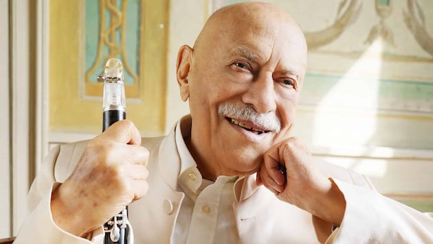 Der Klarinettist Giora Feidman eröffnet am 29. März in der Grazer Helmut-List-Halle das ...