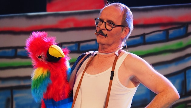 Fredy Becker besticht mit seinen Bauchredner-Künsten